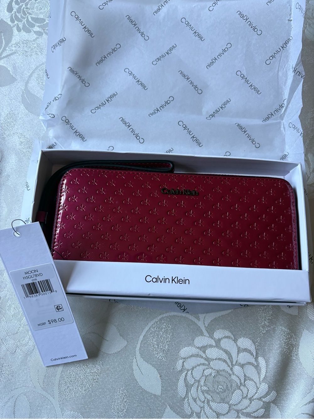 Calvin Klein moon wallet in Cranberry NWT